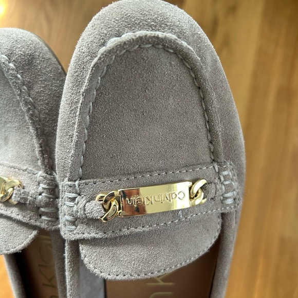 Calvin Klein Lunasi Style suede loafer. Light tan color. size 7.5 - Picture 8 of 9